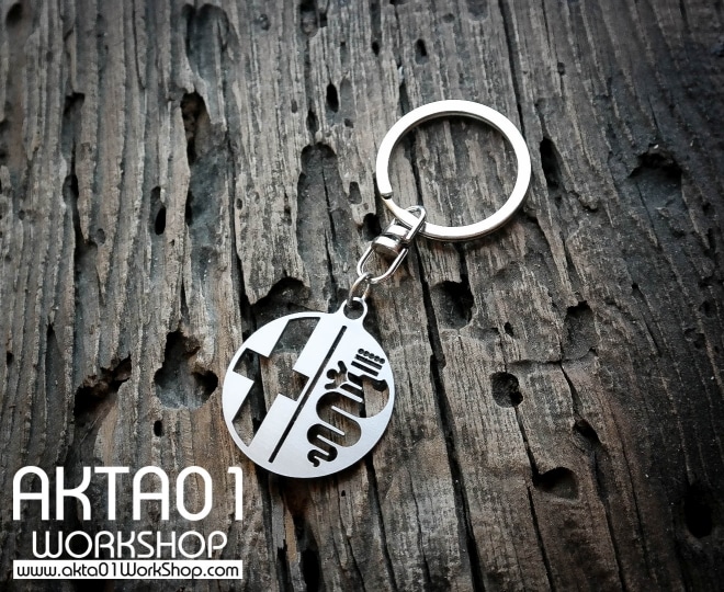 NEU 1x für Alfa Romeo Schlüsselanhänger Keychain Schlüssel Ring Emblem Logo 